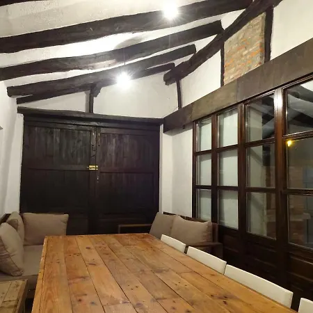 Casa De Aldea La Tienda De Villanueva Country house Colombres